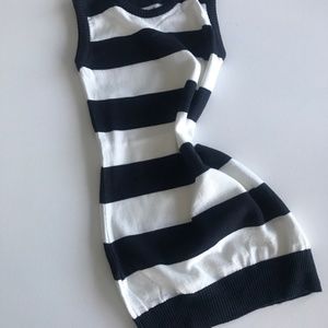 NWT - Dress White Black Stripe - size 6/7